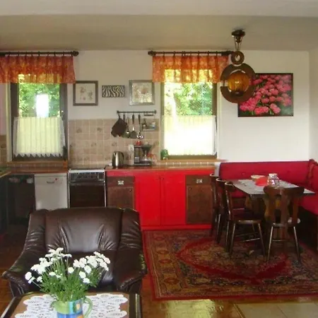 Haus In Podjazy Mit Garten, Grill Und Terrasse Holiday home